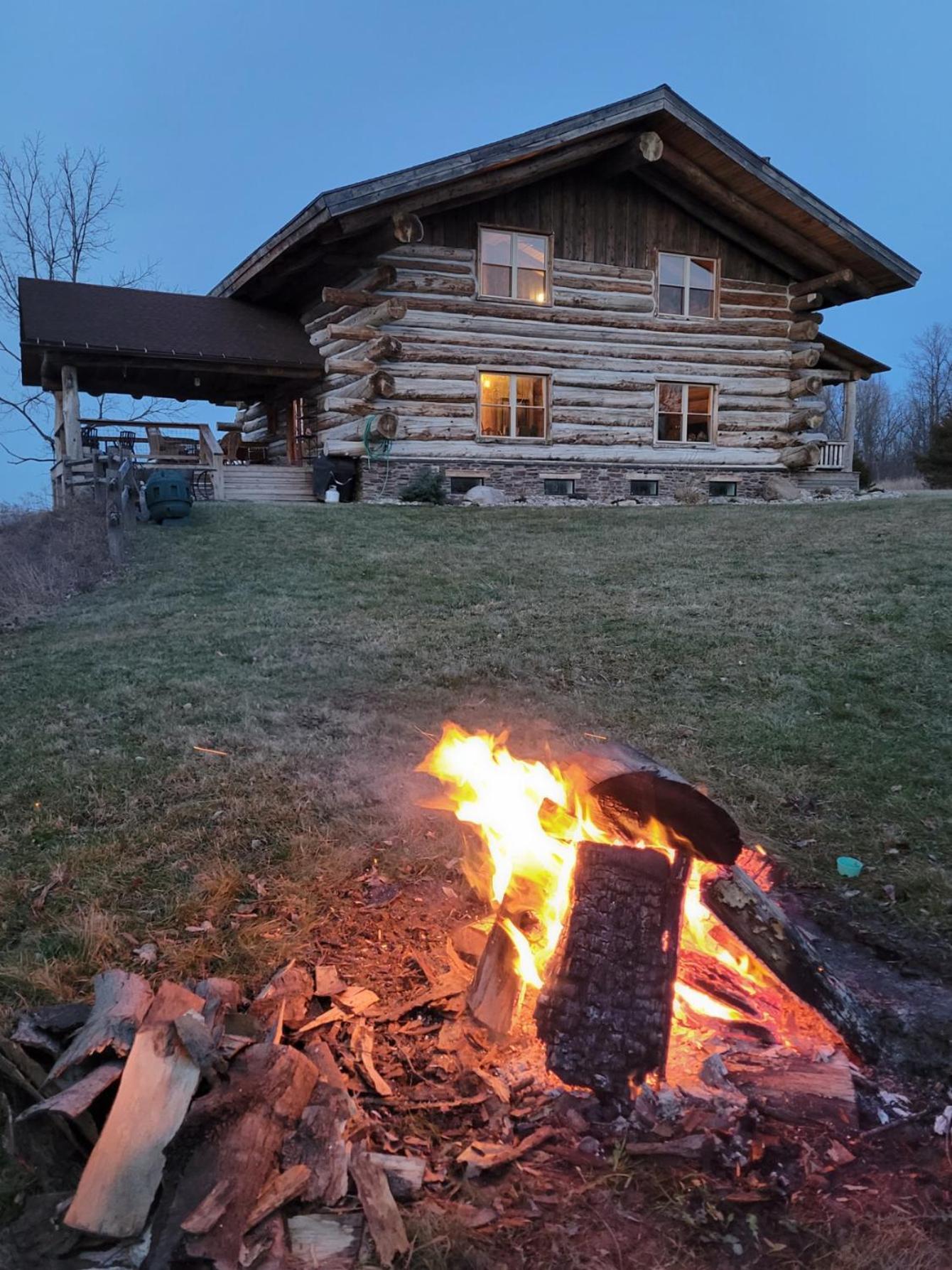 Firefly Creek Lodge Livonia Eksteriør bilde