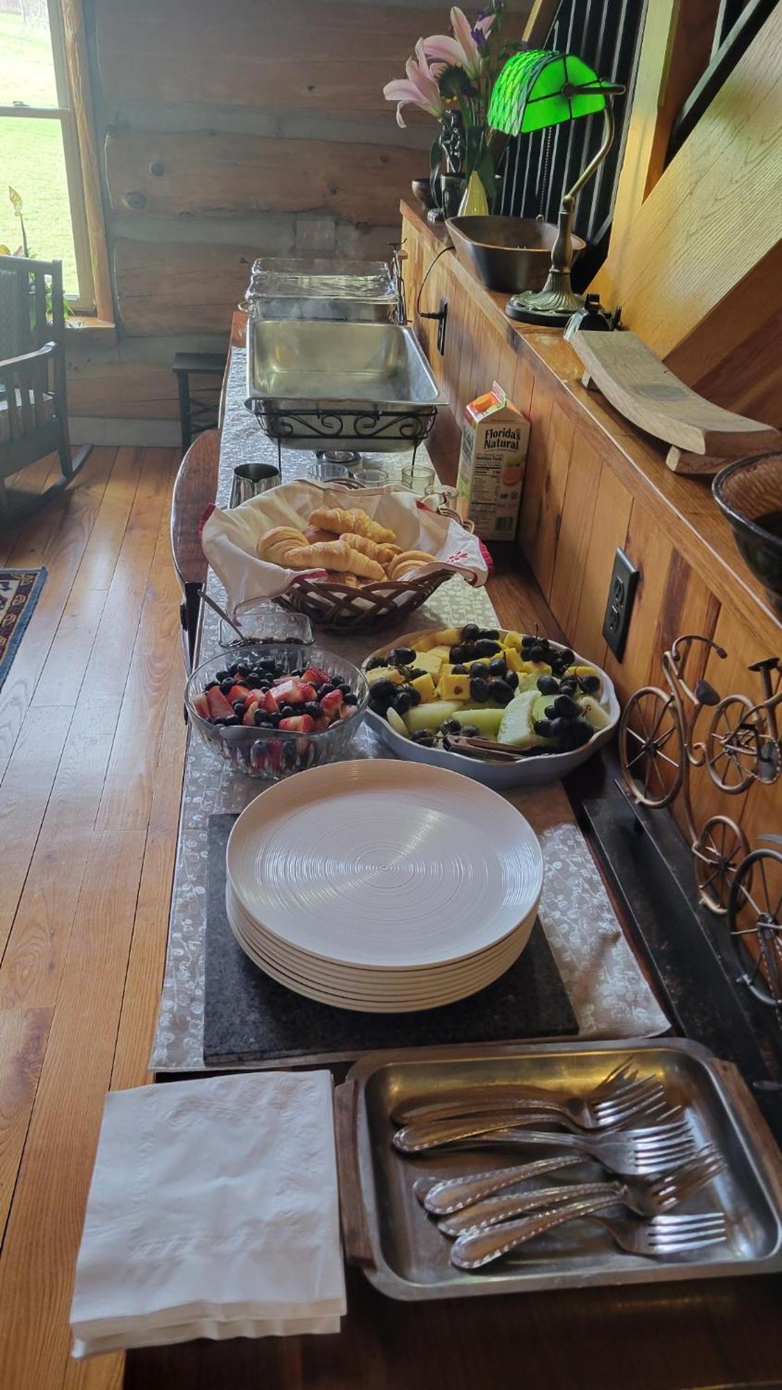 Firefly Creek Lodge Livonia Eksteriør bilde